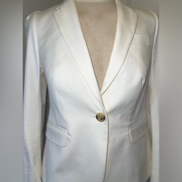 Zara cream colour one button blazer. Size small. - Picture 2 of 5